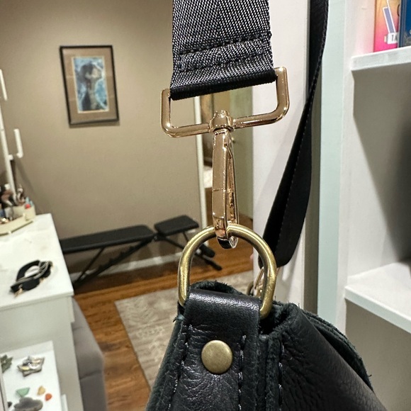 PLG Black Medium Koala Sling Bag - Picture 7 of 12